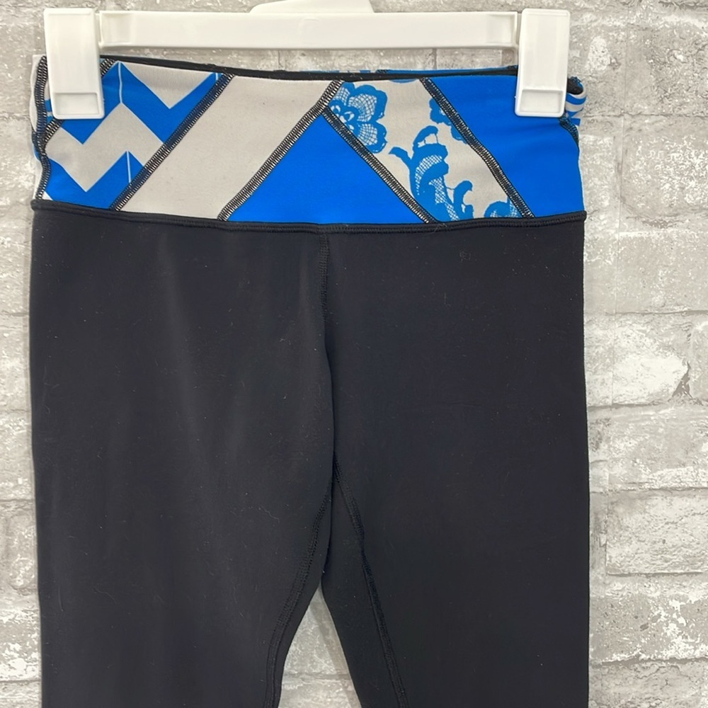 Lululemon Wunder Under Pant
Black / Quilting Winter 13 - Picture 2 of 9